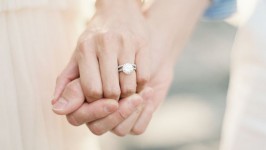 Come scegliere l’anello di fidanzamento