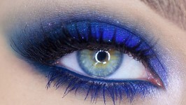 Dazzling Blue Make-Up, una raffinata eleganza