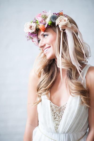Accessorio di cerimonia nuziale di diadema floreale fascinator di fiori per la sposa - Woodland Nozze Accessori Accessori per capelli Cappellini e fascinator corona di fiori da sposa fascinator nuziale 