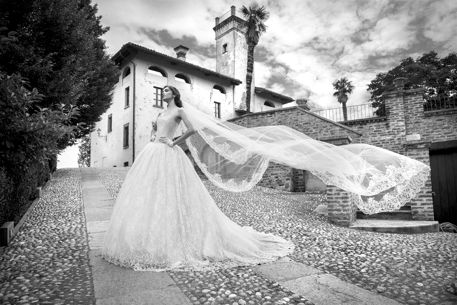 Alessandra Rinaudo Wedding dress