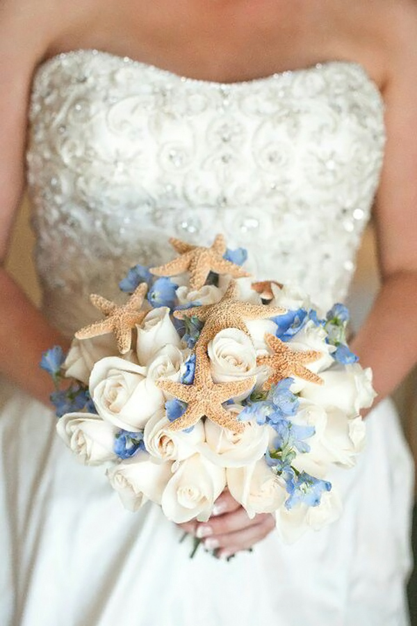 Bouquet Sposa Tema Mare.Bouquet Di Conchiglie Perfetto Per Un Matrimonio Tema Mare