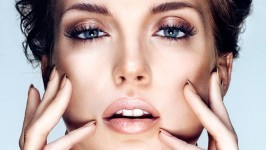 Natural Brown Make Up