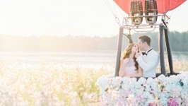 Un ingresso da principessa o da riders? Ovvero come arriva la sposa in chiesa, dalla carrozza al sidecar, all’elicottero