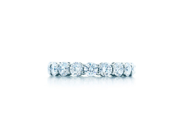 anello di fidanzamento verette con diamanti