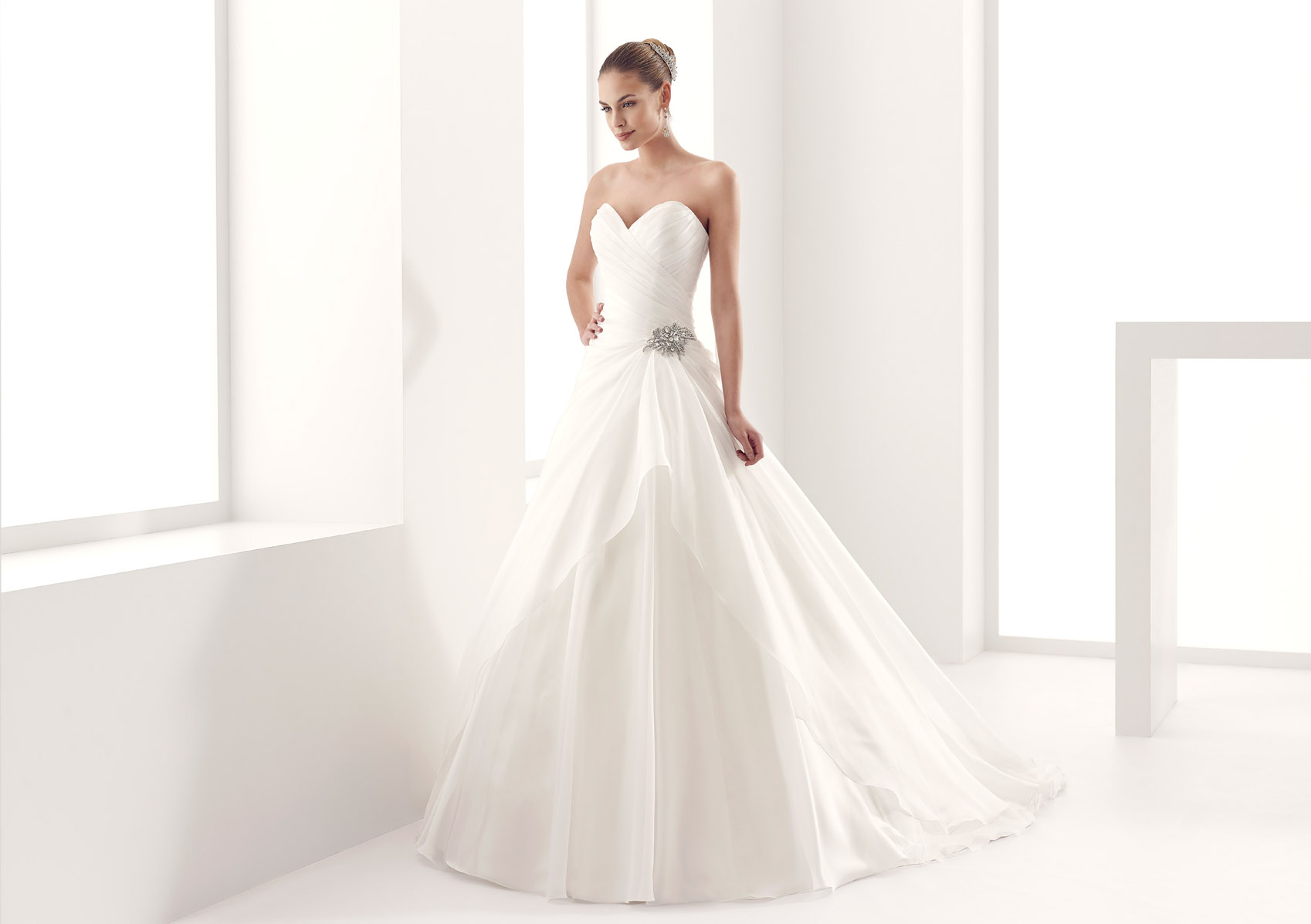 Jolies Bridal Collection