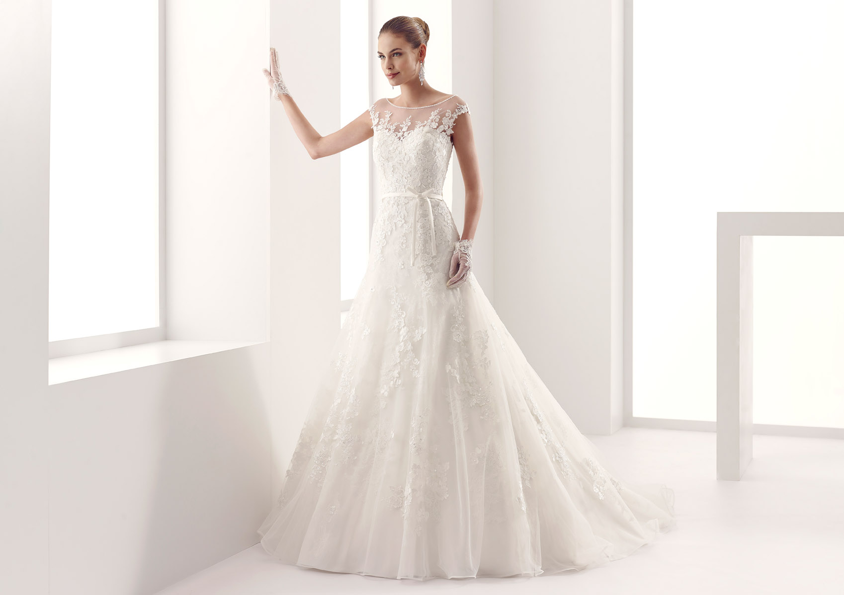 Jolies Bridal Collection