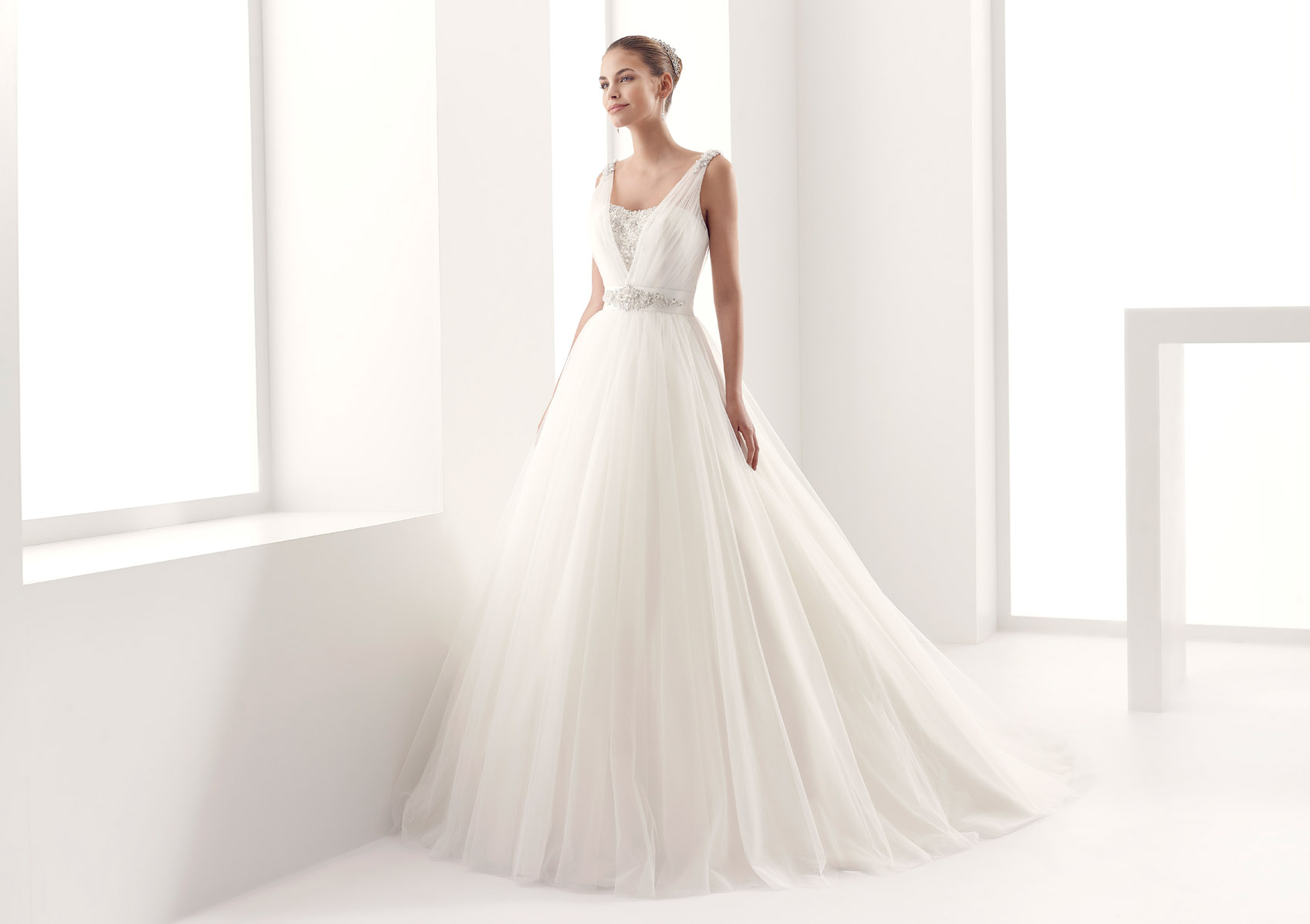 Jolies Bridal Collection