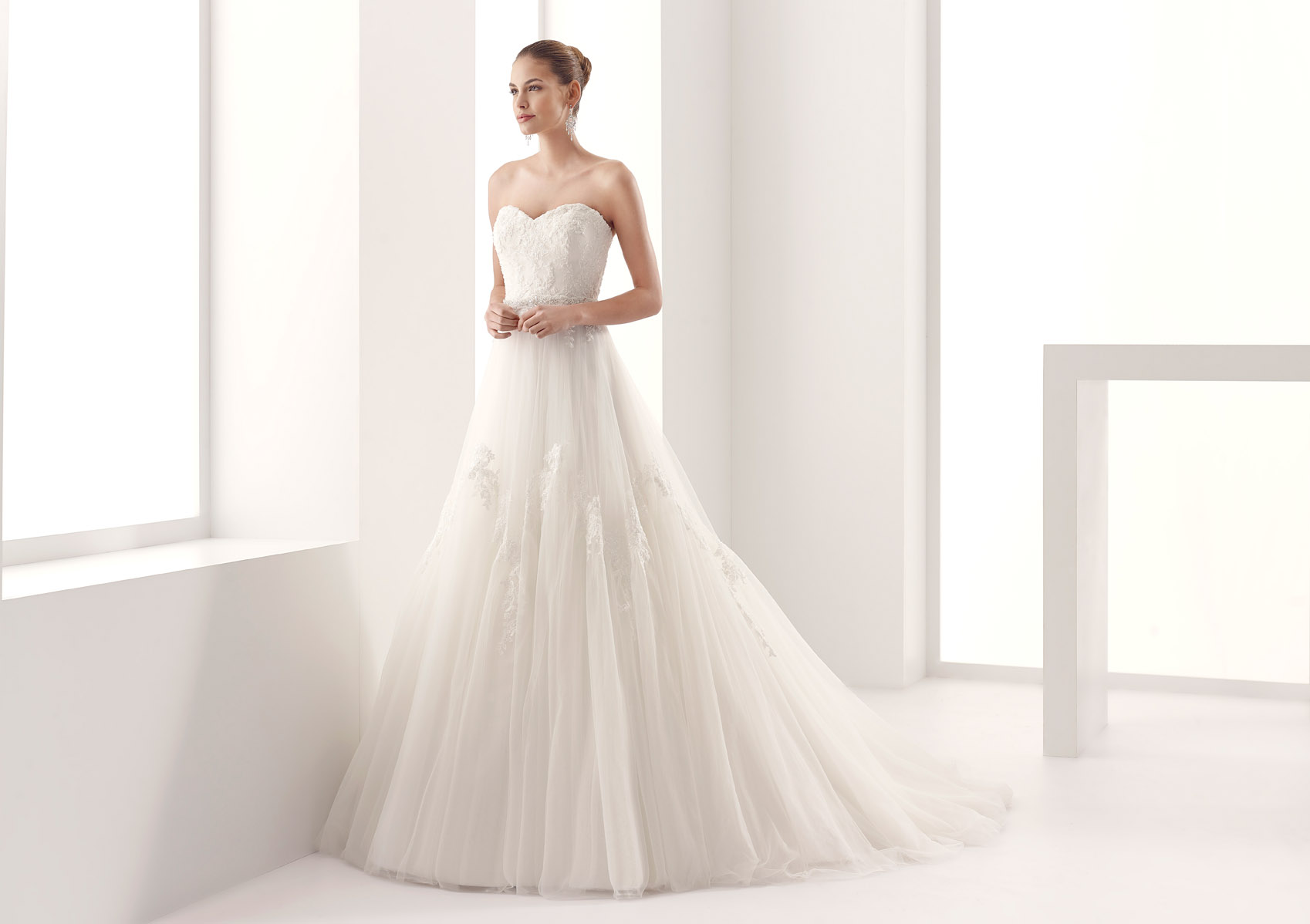 Jolies Bridal Collection