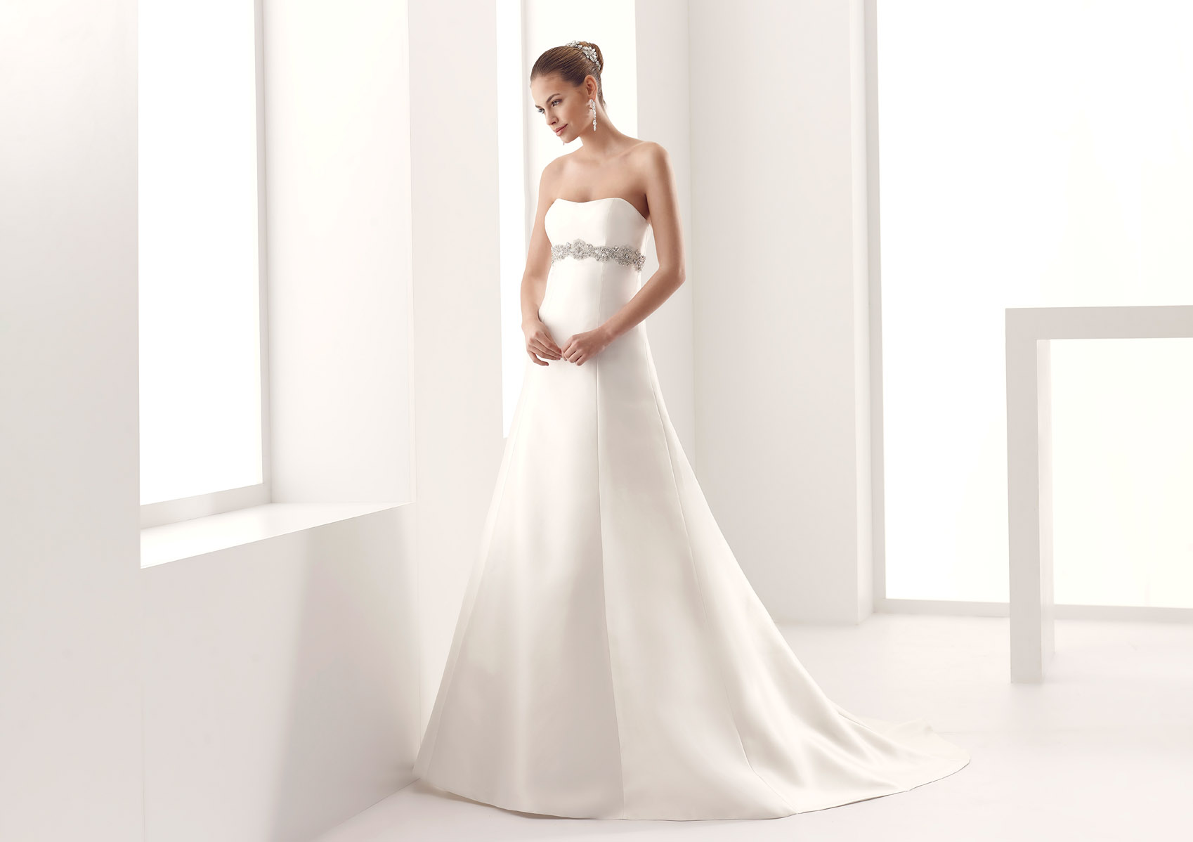 Jolies Bridal Collection