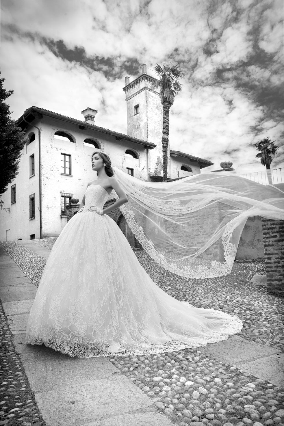 Alessandra Rinaudo Wedding dress