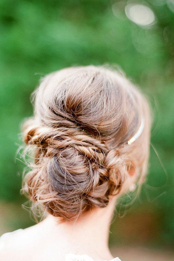 acconciatura sposa chignon spettinato