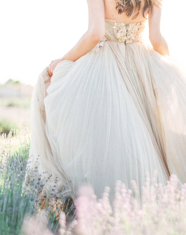 dettaglio abito da sposa