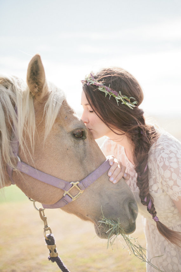 sposa con coroncina di fiori